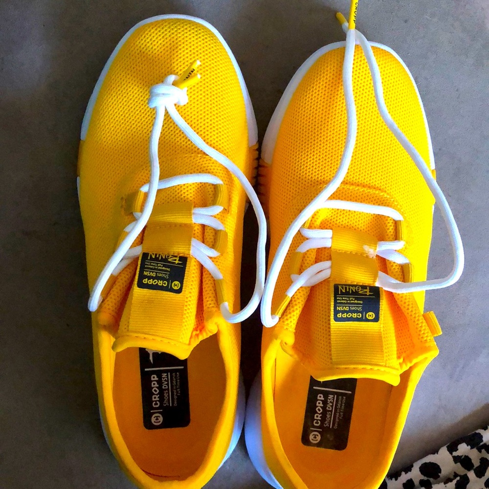 sports sneakers mesh upper Lightweight synthetic rubber outsole with Phylon